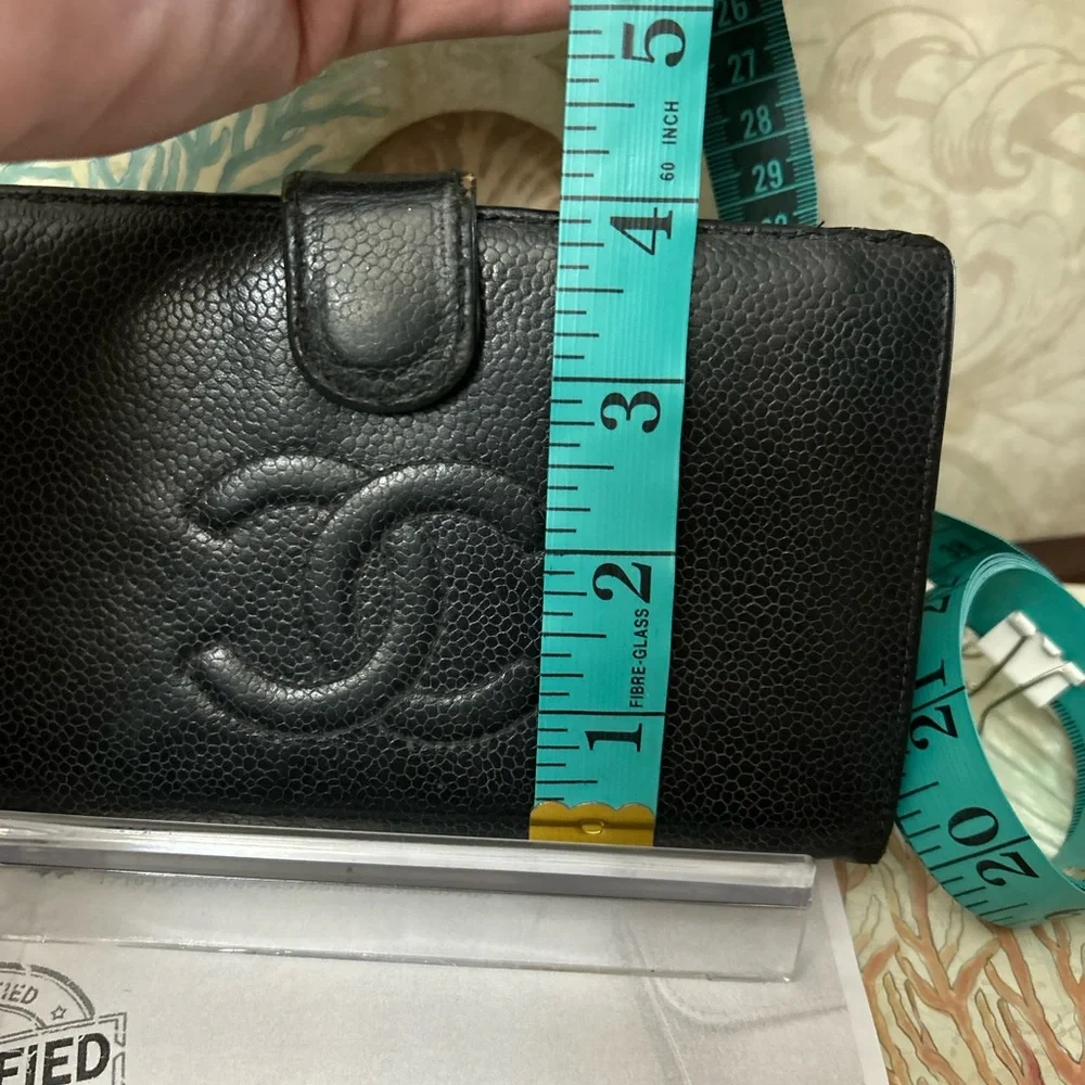 Chanel Black Caviar CC Bifold Wallet - Picture 4 of 16